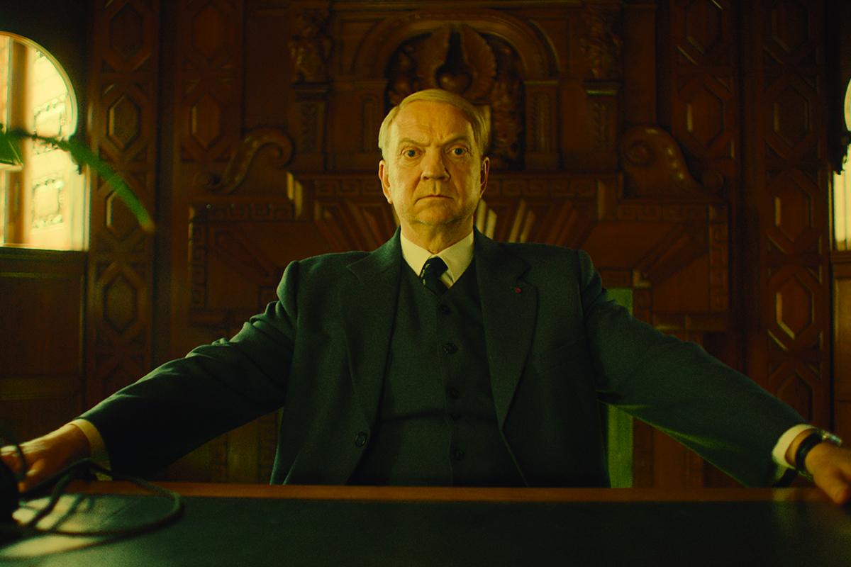 Quisling - Still 2